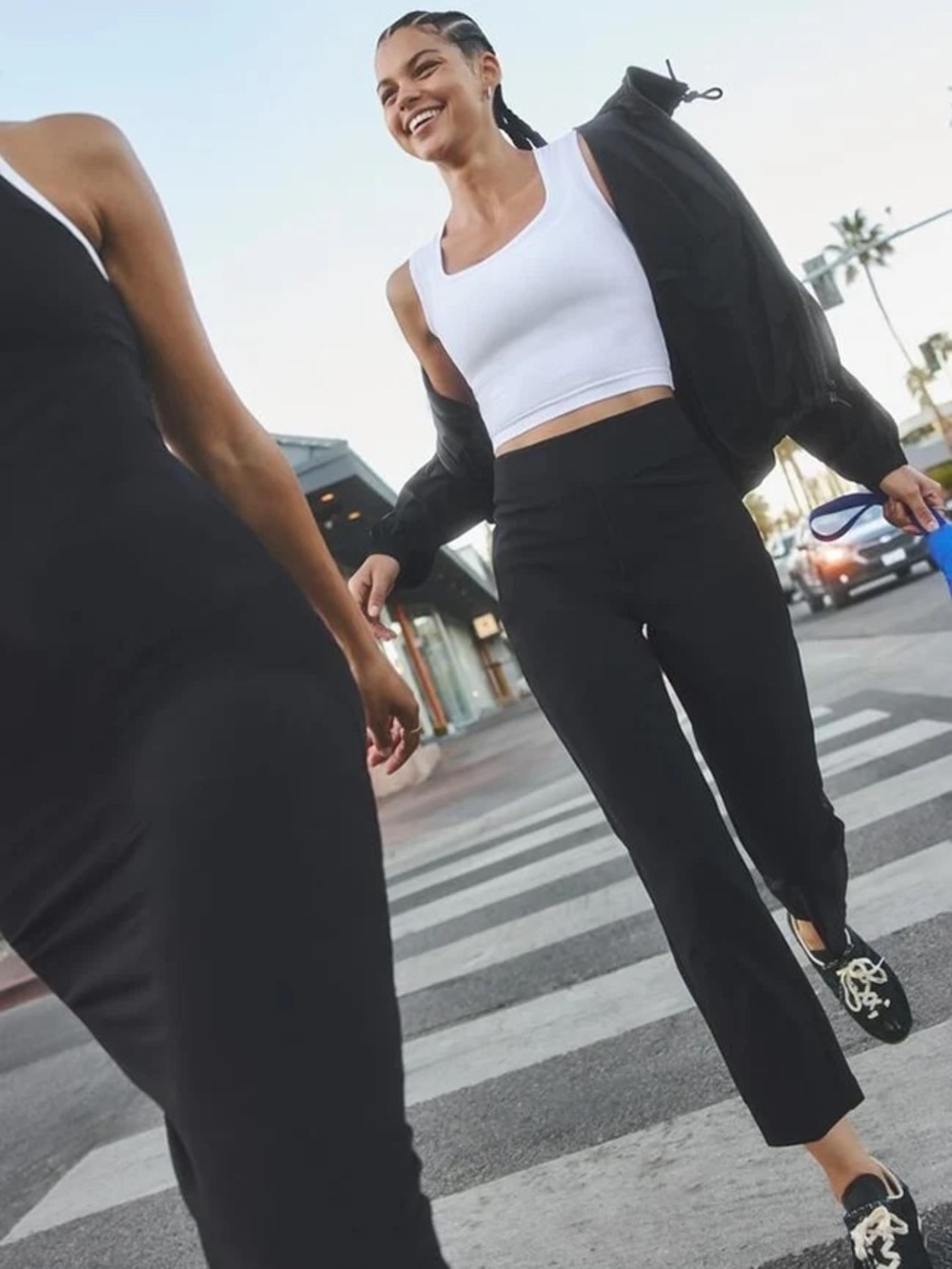ATHLETA Endless High Rise Straight Leg Ankle Casual Pant in Black Size 8 TALL - Picture 4 of 10